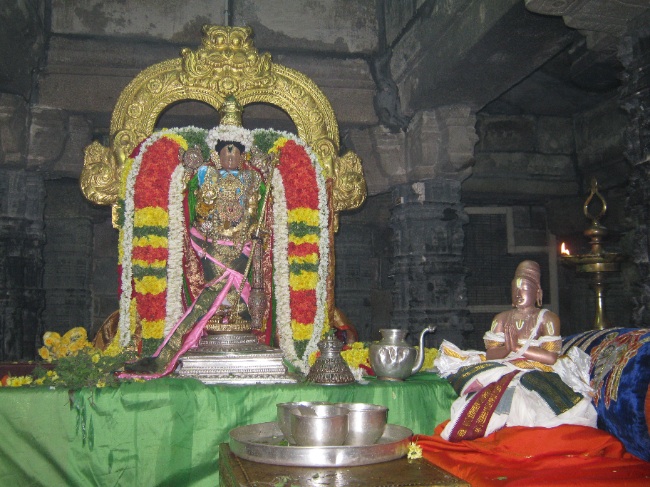 Aravmudhan_Namazhwar Thiruvadi Thozhal_2013_00