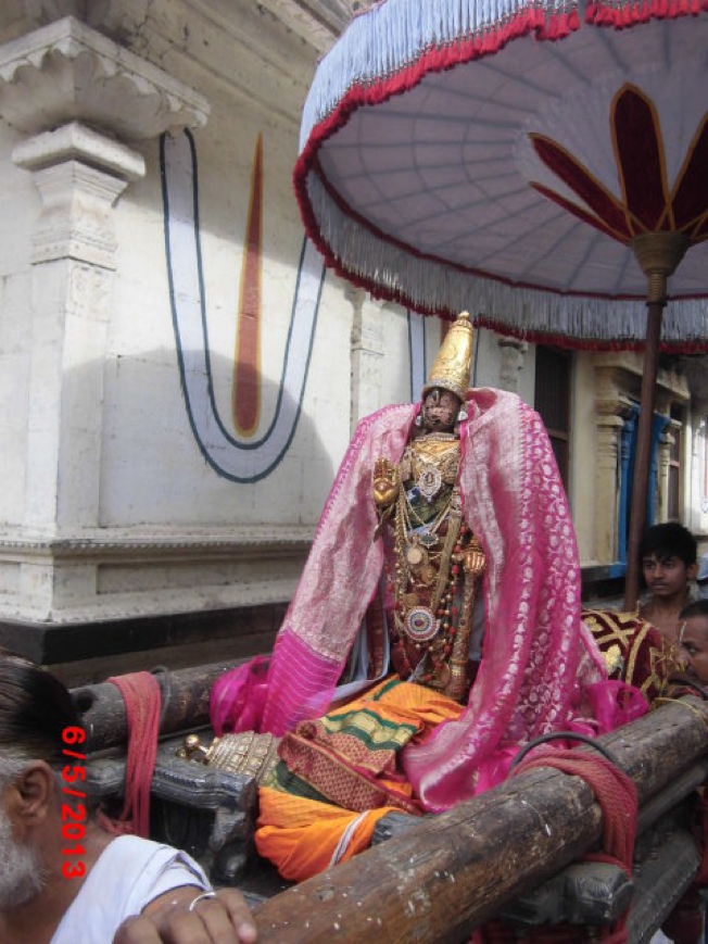 Kanchi Sri Perarulalan - Vijaya Varudam - Chaithra Krishna Eakadasi Purappadu_2013-06