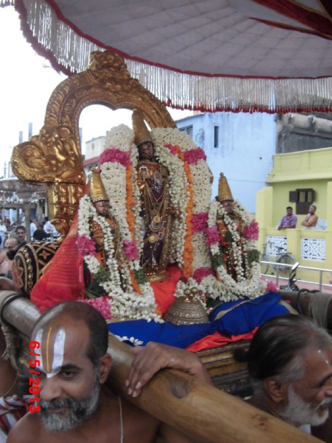 Kanchi Sri Perarulalan - Vijaya Varudam - Chaithra Krishna Eakadasi Purappadu_2013-11