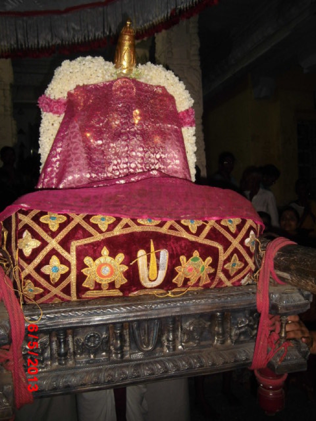 Kanchi Sri Perarulalan - Vijaya Varudam - Chaithra Krishna Eakadasi Purappadu_2013-20