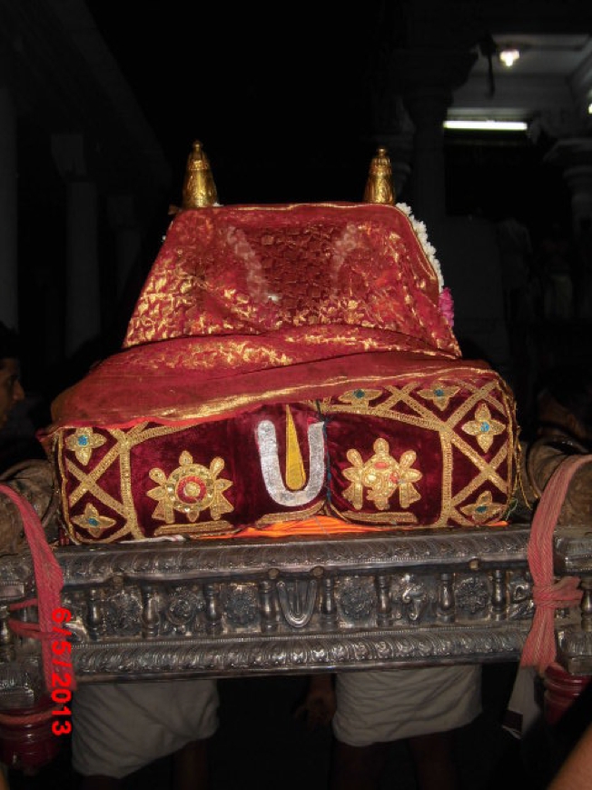 Kanchi Sri Perarulalan - Vijaya Varudam - Chaithra Krishna Eakadasi Purappadu_2013-21