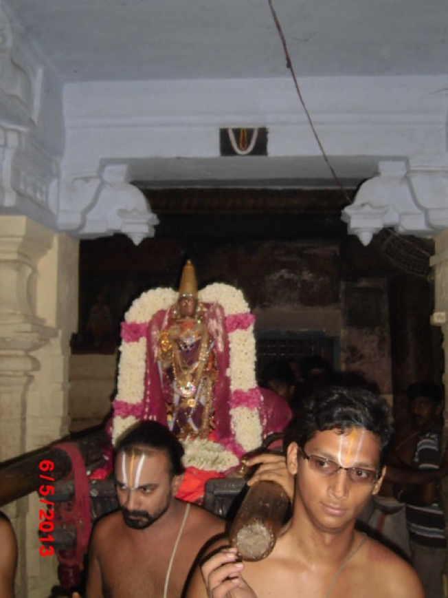 Kanchi Sri Perarulalan - Vijaya Varudam - Chaithra Krishna Eakadasi Purappadu_2013-24