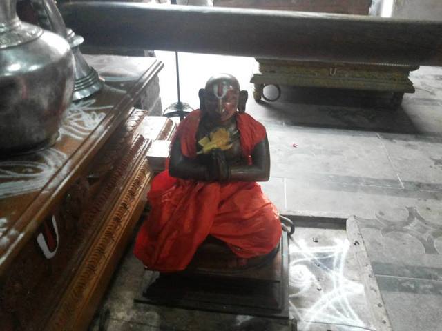 Alavandhaar Sattrumurai Thiruvaheendrapuram 4
