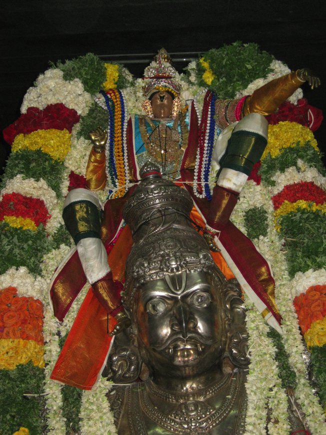 Sri Aaravamudhan_Udhaya Garuda Sevai_2013_02
