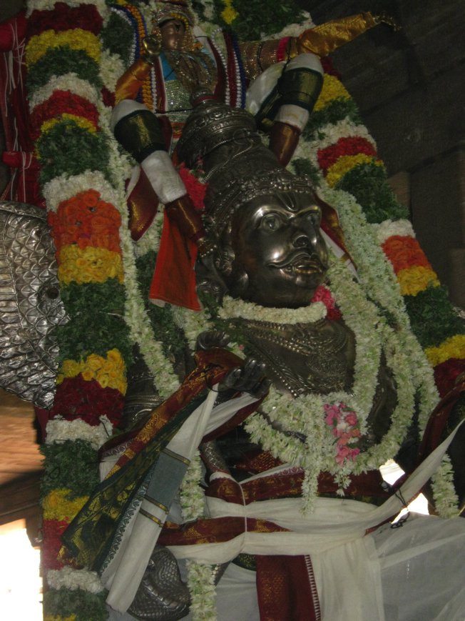 Sri Aaravamudhan_Udhaya Garuda Sevai_2013_08