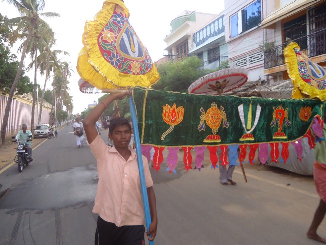 Srirangam_Swami Desikan_Thiruvaadipooram_2013_15