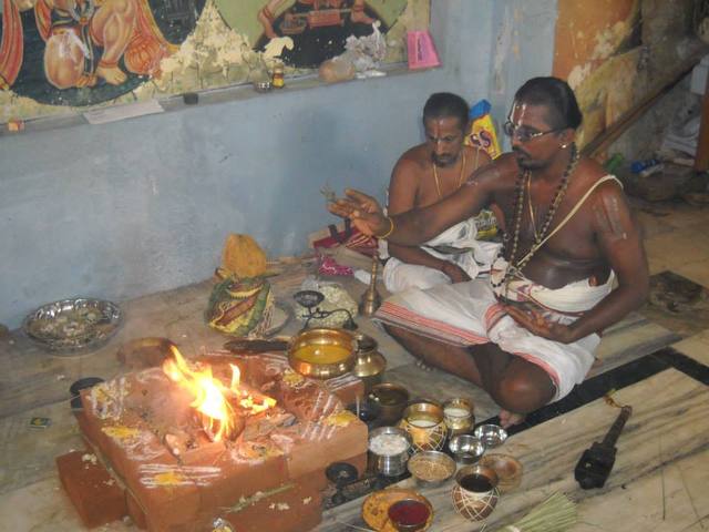 Aminjikarai Srinivasa Perumal Pradhishtai 2013 15