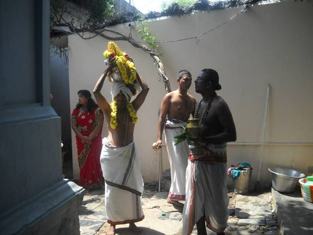 Aminjikarai Srinivasa Perumal Pradhishtai 2013 16