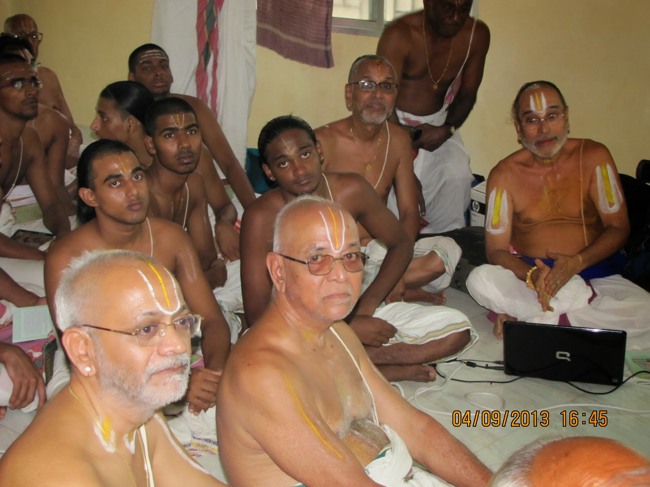 SriRajagopura Sadhakathil Book release Srirangam 2013-26