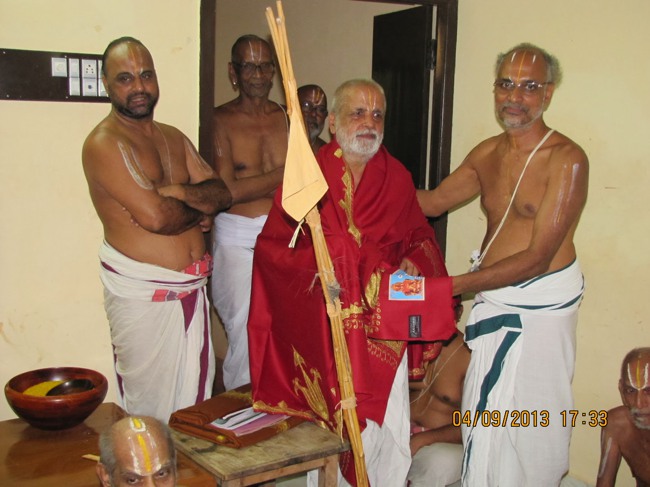 SriRajagopura Sadhakathil Book release Srirangam 2013-29