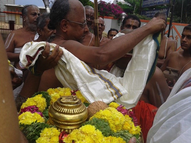 Azhagiyasingar Pattana Pravesam and Mangalasasanam at Melukote 2013-09