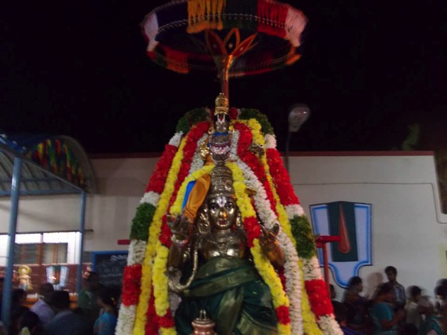 Gopurappati  Purattasi Garuda Sevai 2013-02