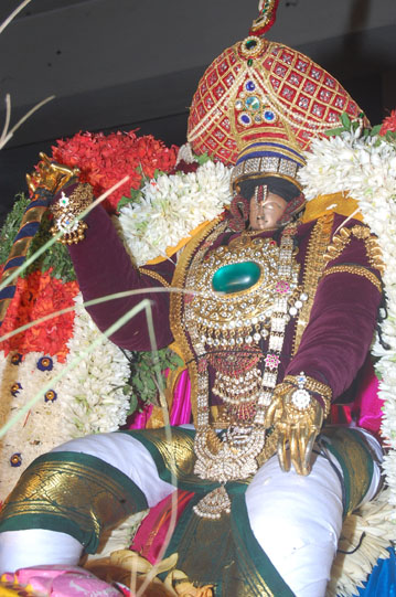 Gunaseelam Prasanna Venkatachalapathi Temple Brahmotsavam  2013 day 5-09