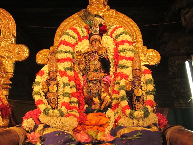Kanchi Navarathiri Utsavam  day 5  2013-08