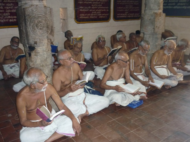 Srirangam Swami desikan Ull sannathi Utsavam 2013  day 5- 05