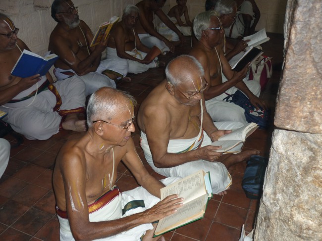 Srirangam Swami desikan Ull sannathi Utsavam 2013  day 5- 07