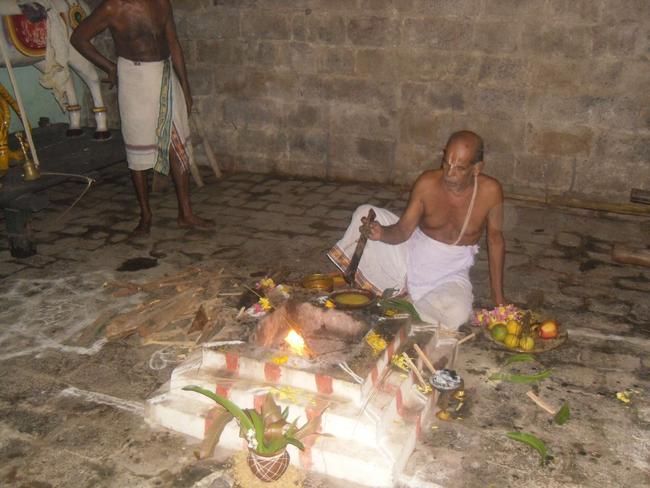 Thirukannamangai  Bakthavatsala perumal ThiruPavithrotsavamday day 1 2013 -17