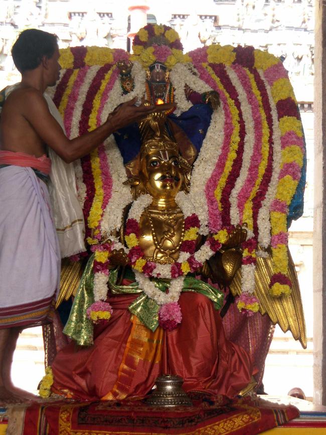 Thirukkannamangai Udhaya Garuda Sevai on pavithrotsavam day 3 2013 -32