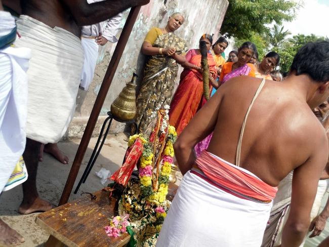 Thirukkannamangai Udhaya Garuda Sevai on pavithrotsavam day 3 2013 -52