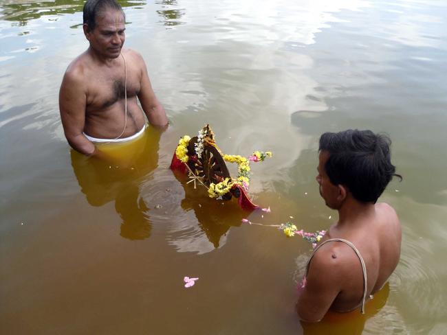 Thirukkannamangai Udhaya Garuda Sevai on pavithrotsavam day 3 2013 -59