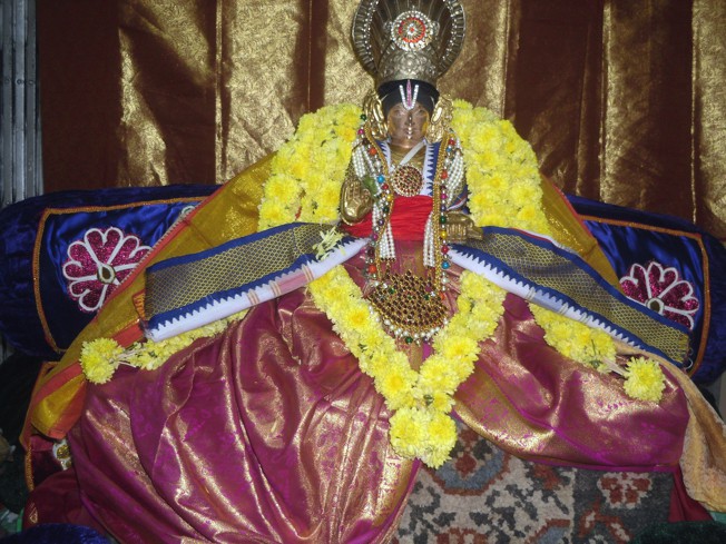 Thirukkannamangai_Swami Desikan_day1_06