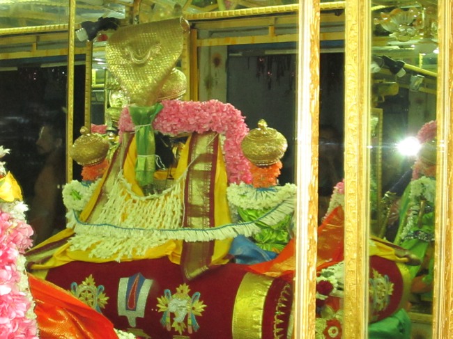 Thiruvellukai Thayar Navarathri utsavam Day-4 201308
