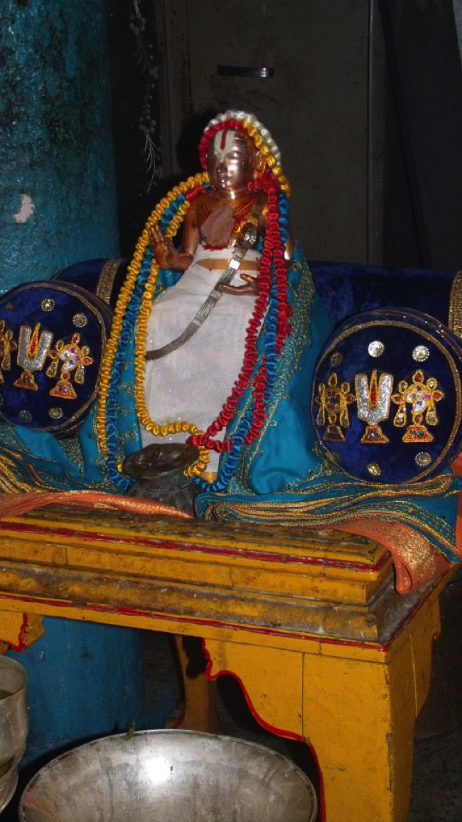 Pillai Lokacharyar Satturmurai at kooram 2013-08