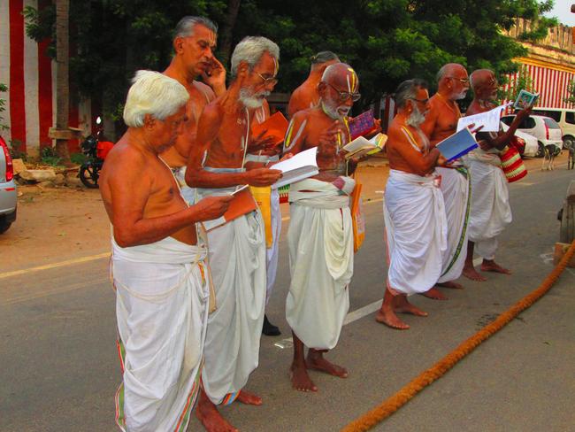 Srirangam Poundarikarpuram ashramam swami desikan thirunakshatram thiruther 2013 -03