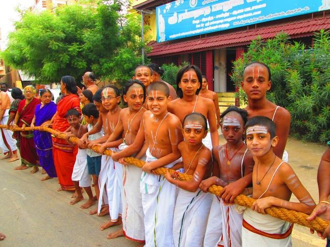 Srirangam Poundarikarpuram ashramam swami desikan thirunakshatram thiruther 2013 -28