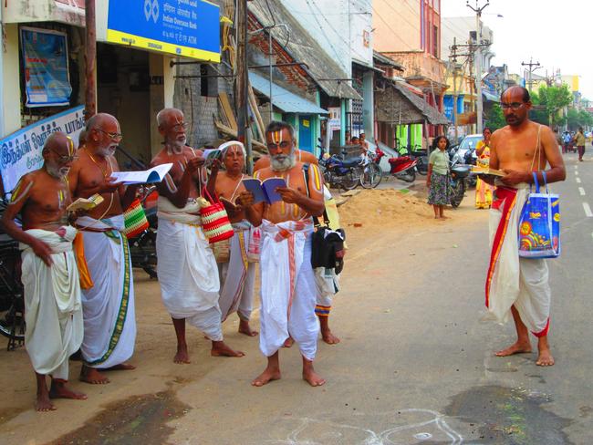 Srirangam Poundarikarpuram ashramam swami desikan thirunakshatram thiruther 2013 -33