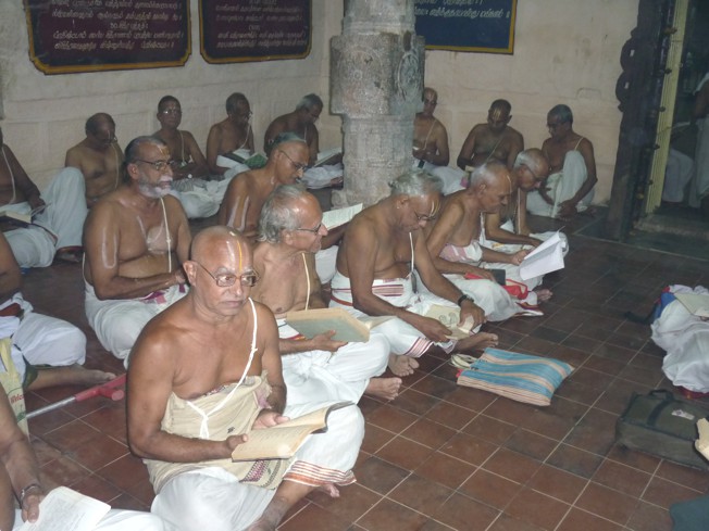 Paduka_Swami Desikan_Srirangam _24