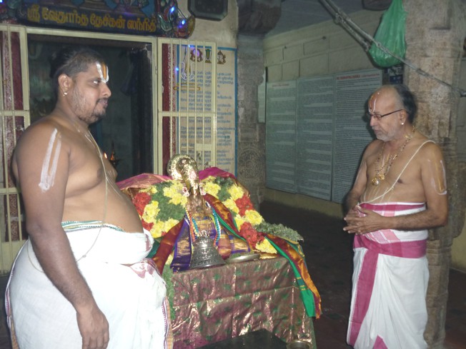 Swami Desikan_Srirangam_Paduka_072