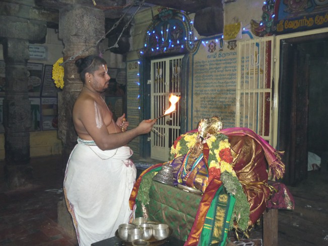 Swami Desikan_Srirangam_Paduka_116