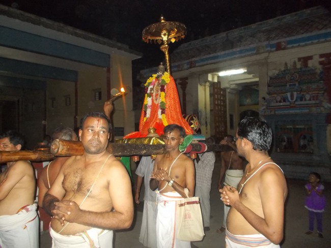 Therazhundur Amuraviappan Margazhi Ekadasi Purappadu 2013--04
