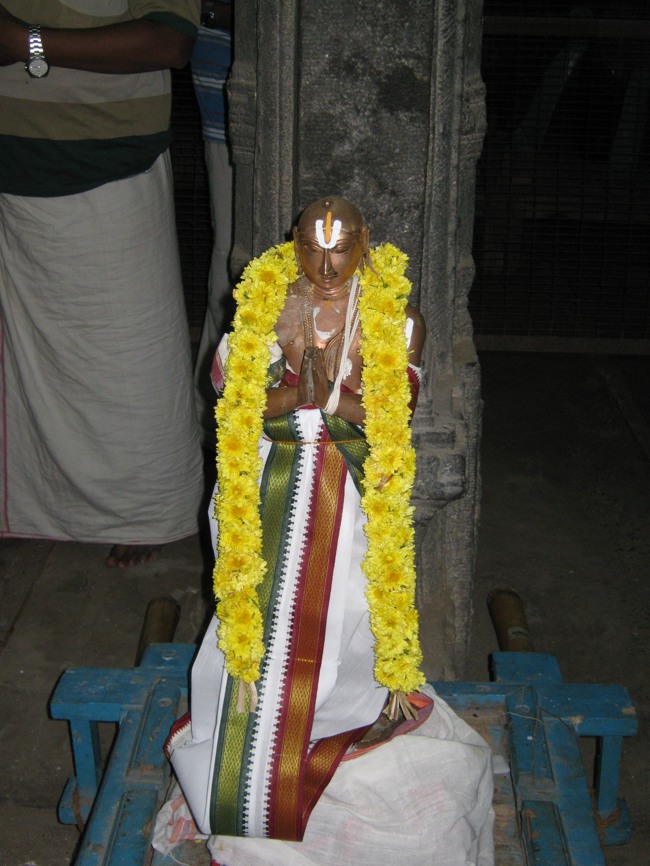 Thirukudanthai  Aravamudan Sannathi Thiruadhyayana Utsavam Gandharvan Kodai 2013--18