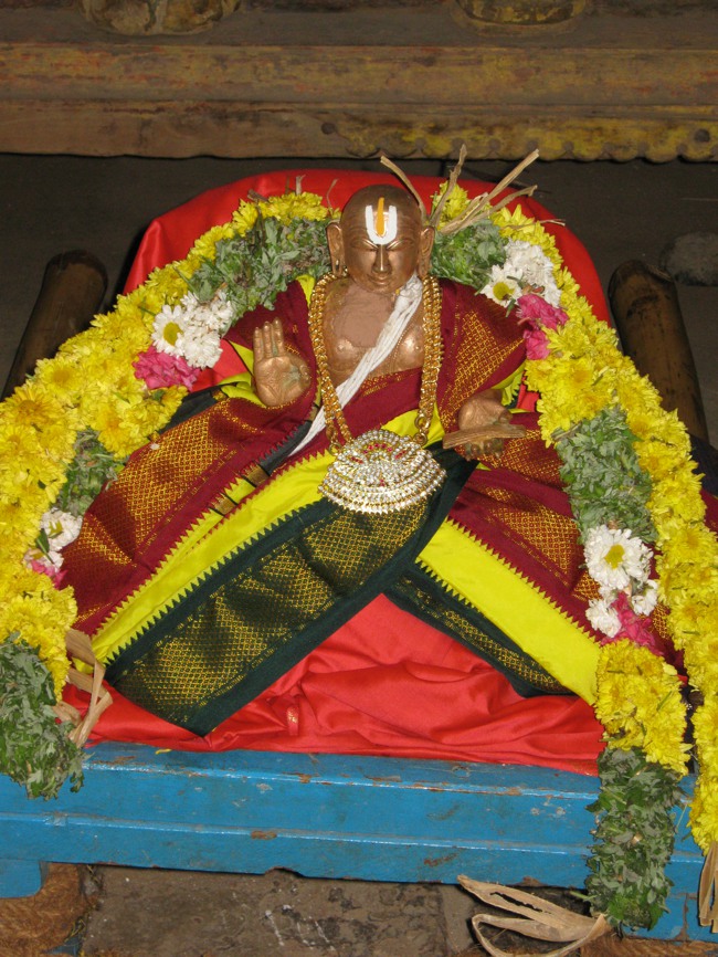 Thirukudanthai  Aravamudan Sannathi Thiruadhyayana Utsavam Gandharvan Kodai 2013--25