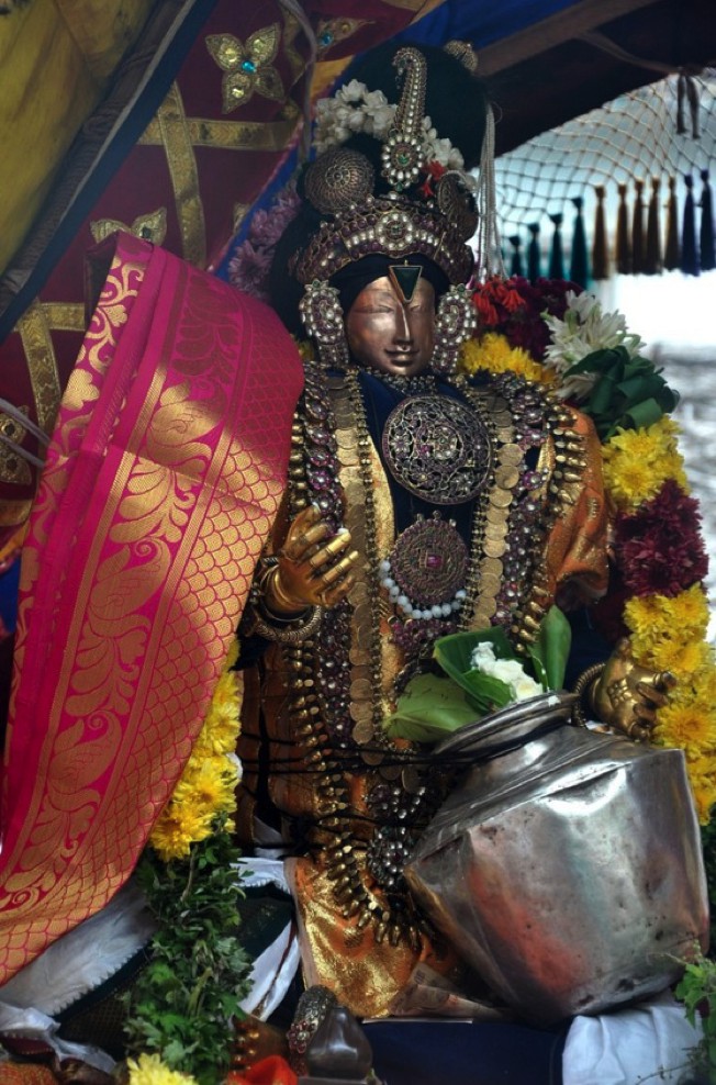 Thirumangai Azhwar Thirungari5