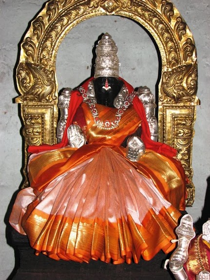 moolavathayar with new vastharam
