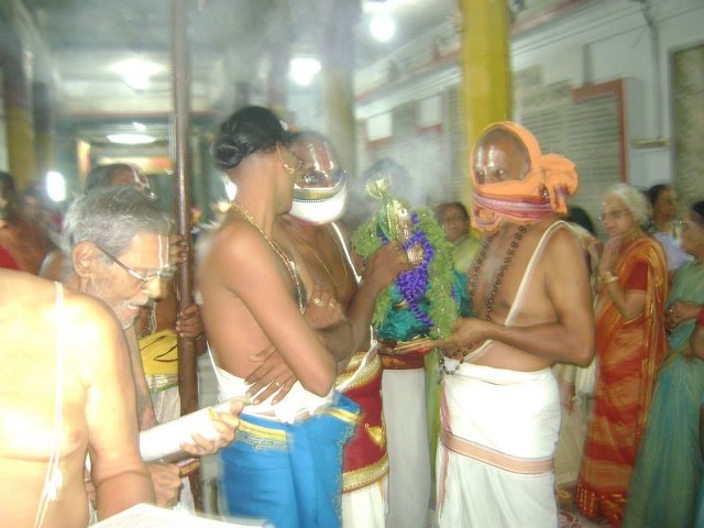 Aminjikarai Prasanna varadar temple Nammazhwar THiruvadi thozhal 2014  -17_640x480
