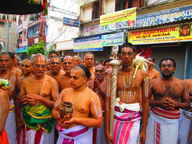 Azhagiyasingar_Mangalasasanam_Thiruvallikeni-093