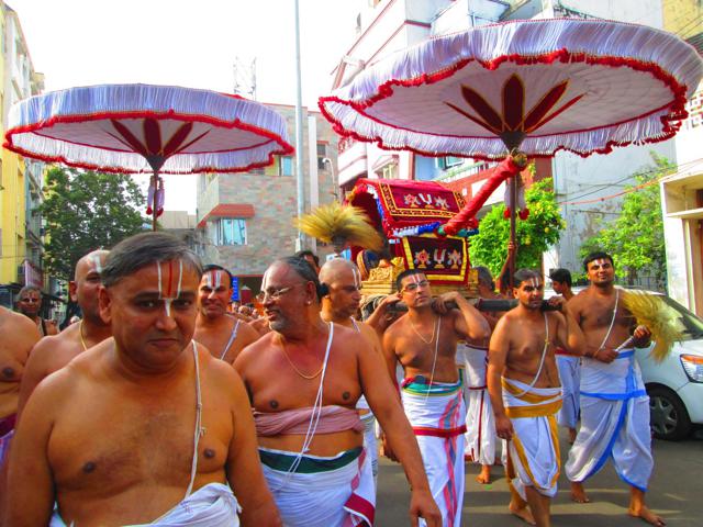 Azhagiyasingar_Mangalasasanam_Thiruvallikeni-153