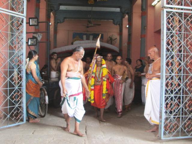 Azhagiyasingar_Mangalasasanam_Thiruvallikeni-199