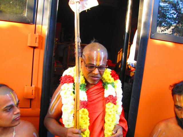 Azhagiyasingar_Pattinapravesam_Thiruvallikeni-044