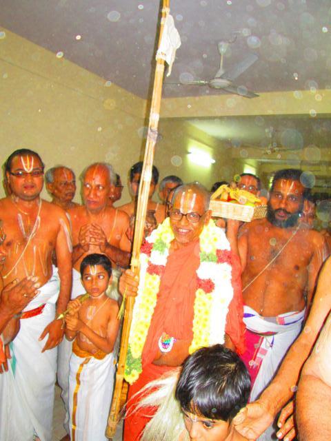 Azhagiyasingar_Pattinapravesam_Thiruvallikeni-057