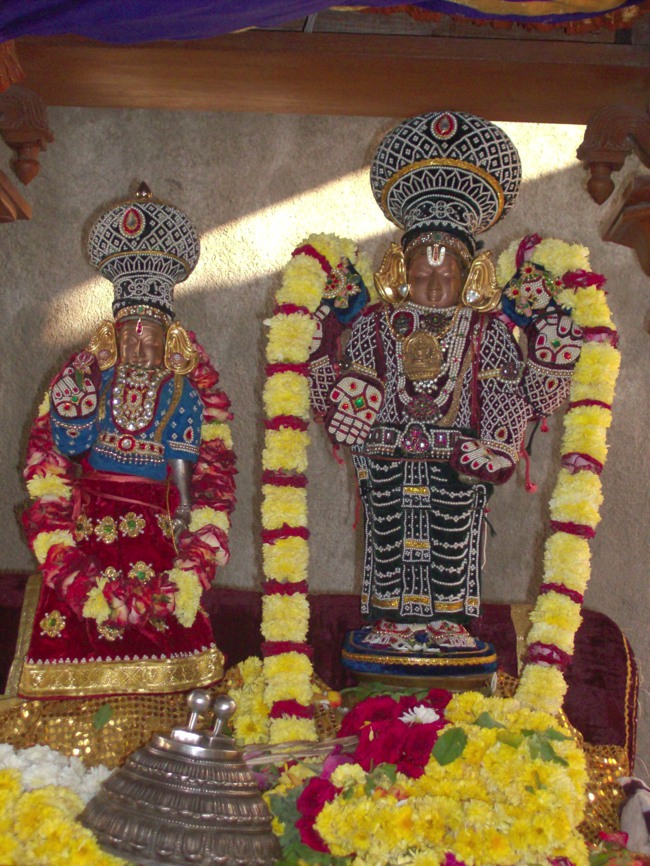 Madipakkam sri oppiliappan Perumal Temple Vaikunda Ekadasi 2014--01
