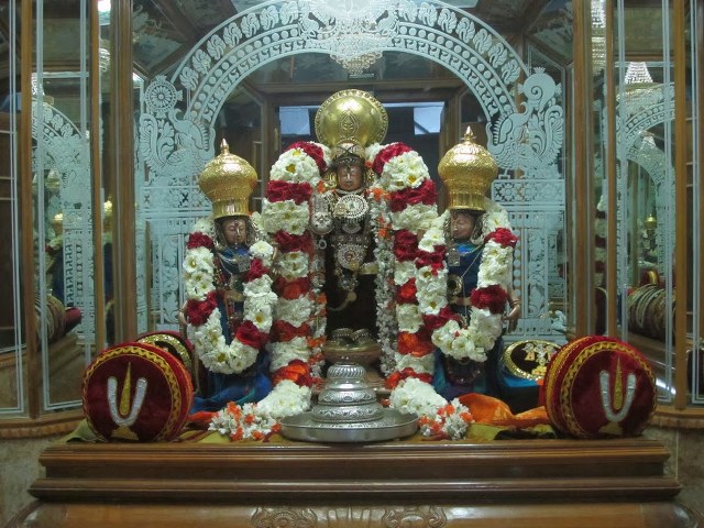 Nammazhwar Moksham at Uthiramerur Sundara Varadar temple  2014 -02_640x480