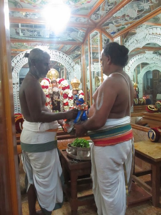 Nammazhwar Moksham at Uthiramerur Sundara Varadar temple  2014 -08_640x853
