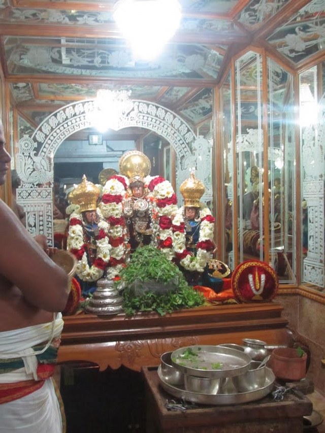 Nammazhwar Moksham at Uthiramerur Sundara Varadar temple  2014 -10_640x853