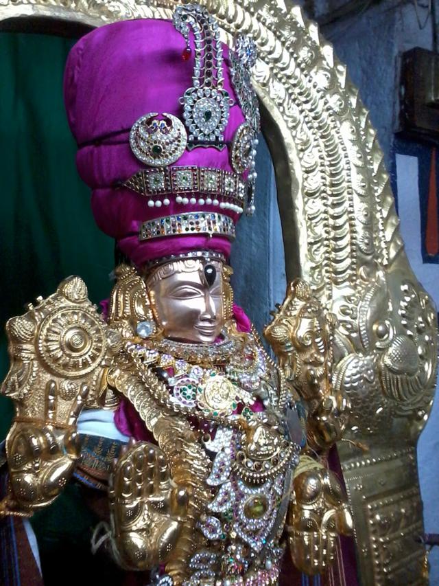 Nammazhwar Thiruvadi Tozhal Thiruvelukkai-06