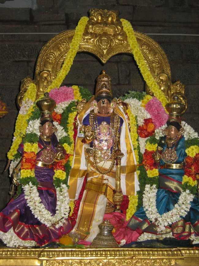 Sarangapani Choornabhishekam sankaramana Brahmotsavam 2014-04